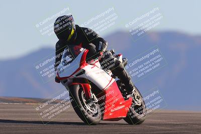 media/Nov-06-2023-Moto Forza (Mon) [[ce023d0744]]/3-Intermediate Group/Session 5 (Turn 9)/